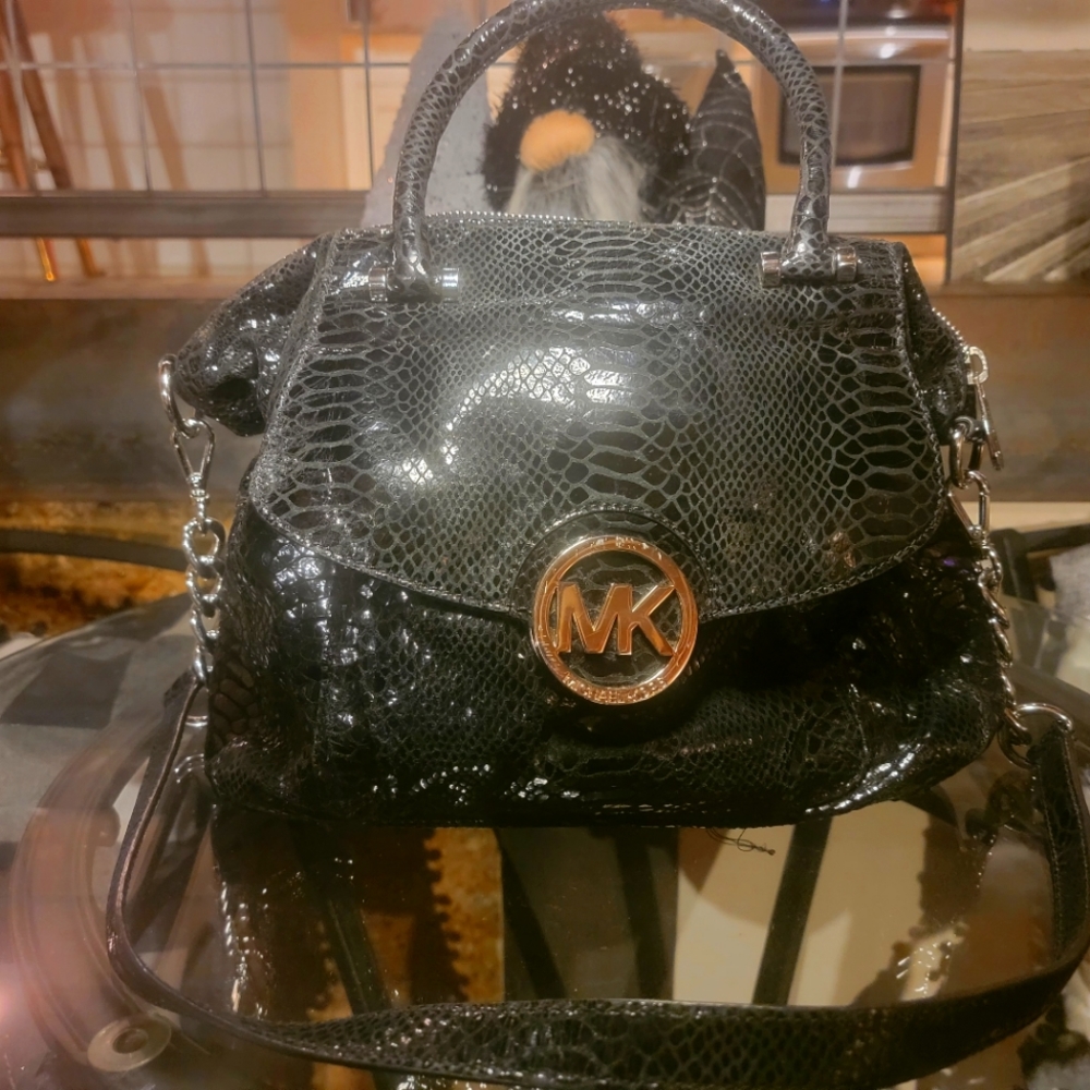 Michael kors purse